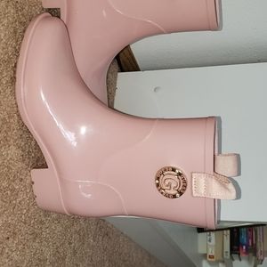 Baby pink Guess ankle rain boots